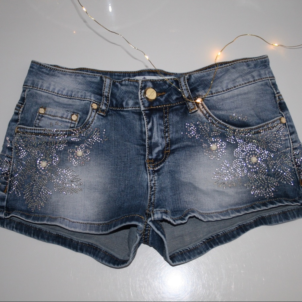 sparkle and pearl shorts